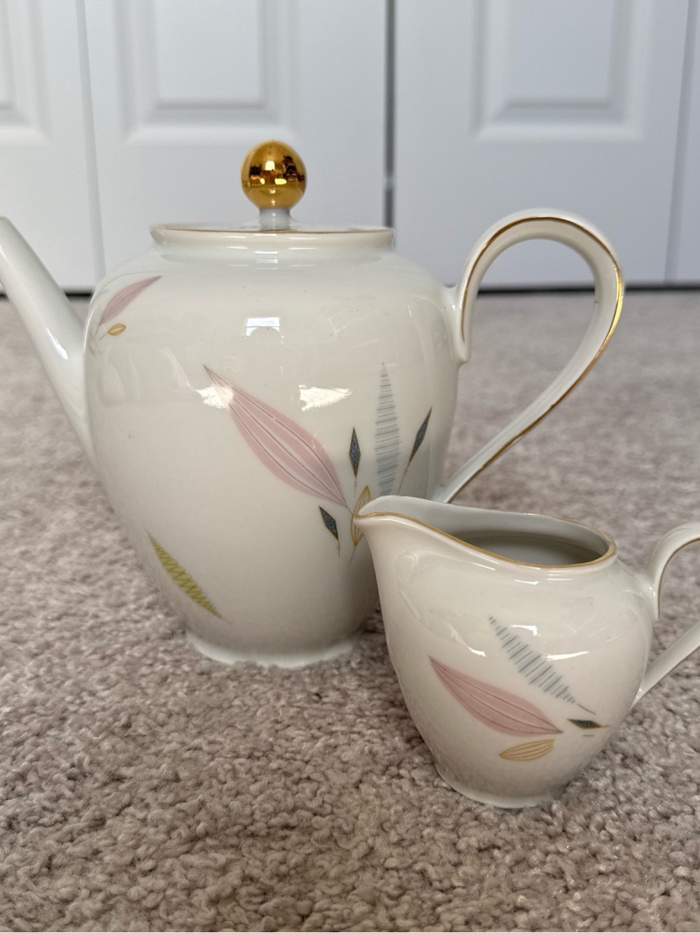 Bavaria Porcelain Vintage Tea/Coffee Pot and Milk Jug/Pot